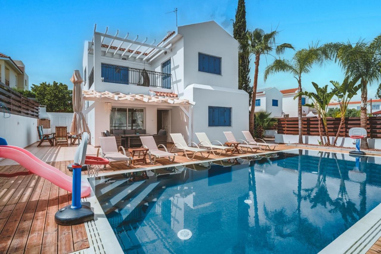 Amphitrite Villa Παραλίμνι Εξωτερικό φωτογραφία