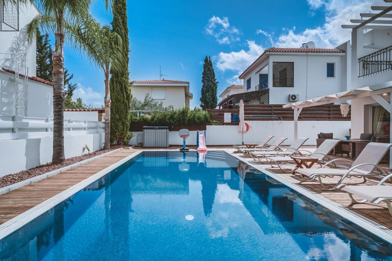 Amphitrite Villa Παραλίμνι Εξωτερικό φωτογραφία