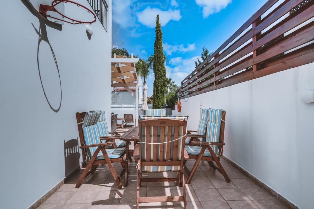 Amphitrite Villa Παραλίμνι Εξωτερικό φωτογραφία