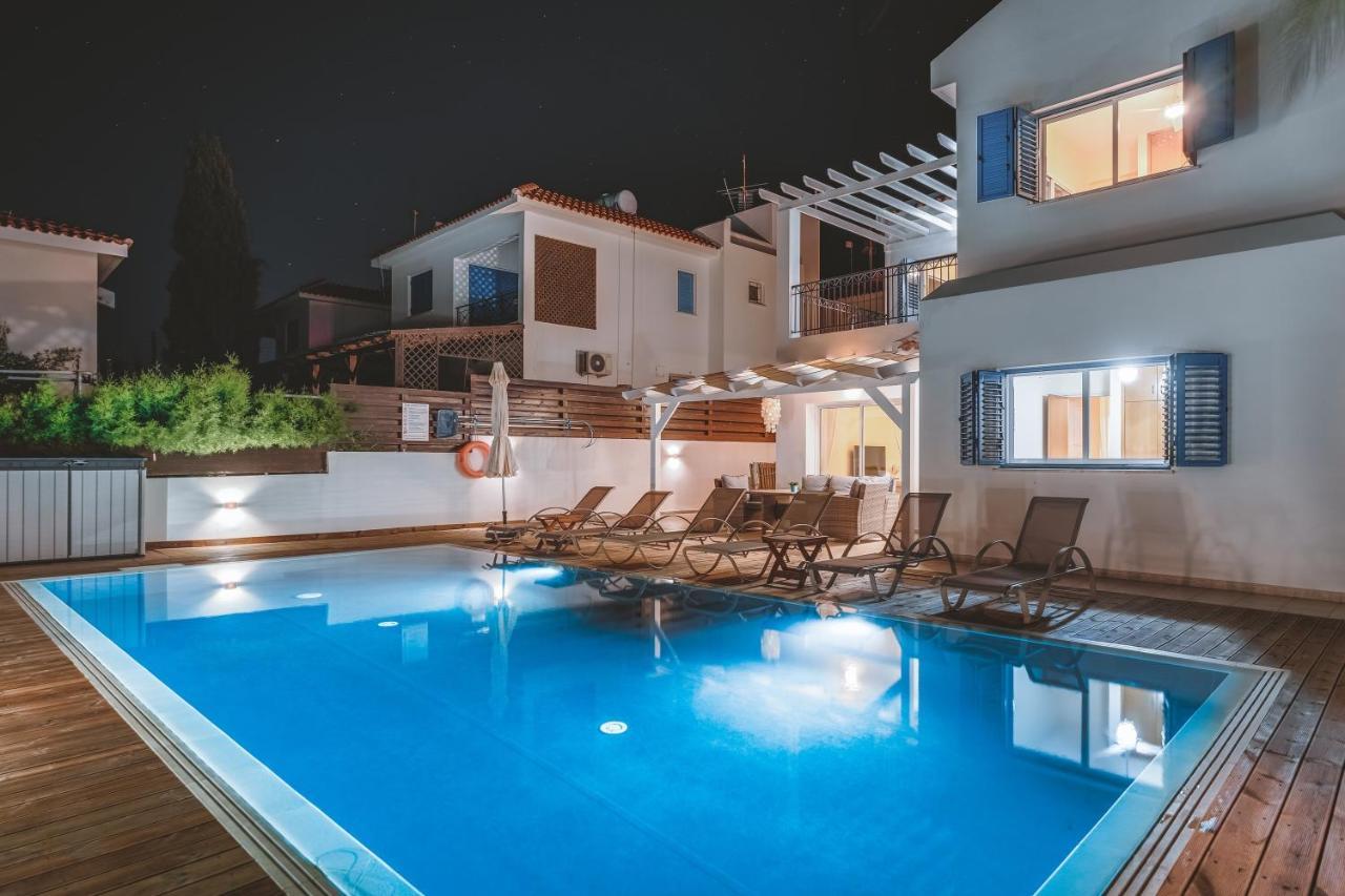 Amphitrite Villa Παραλίμνι Εξωτερικό φωτογραφία