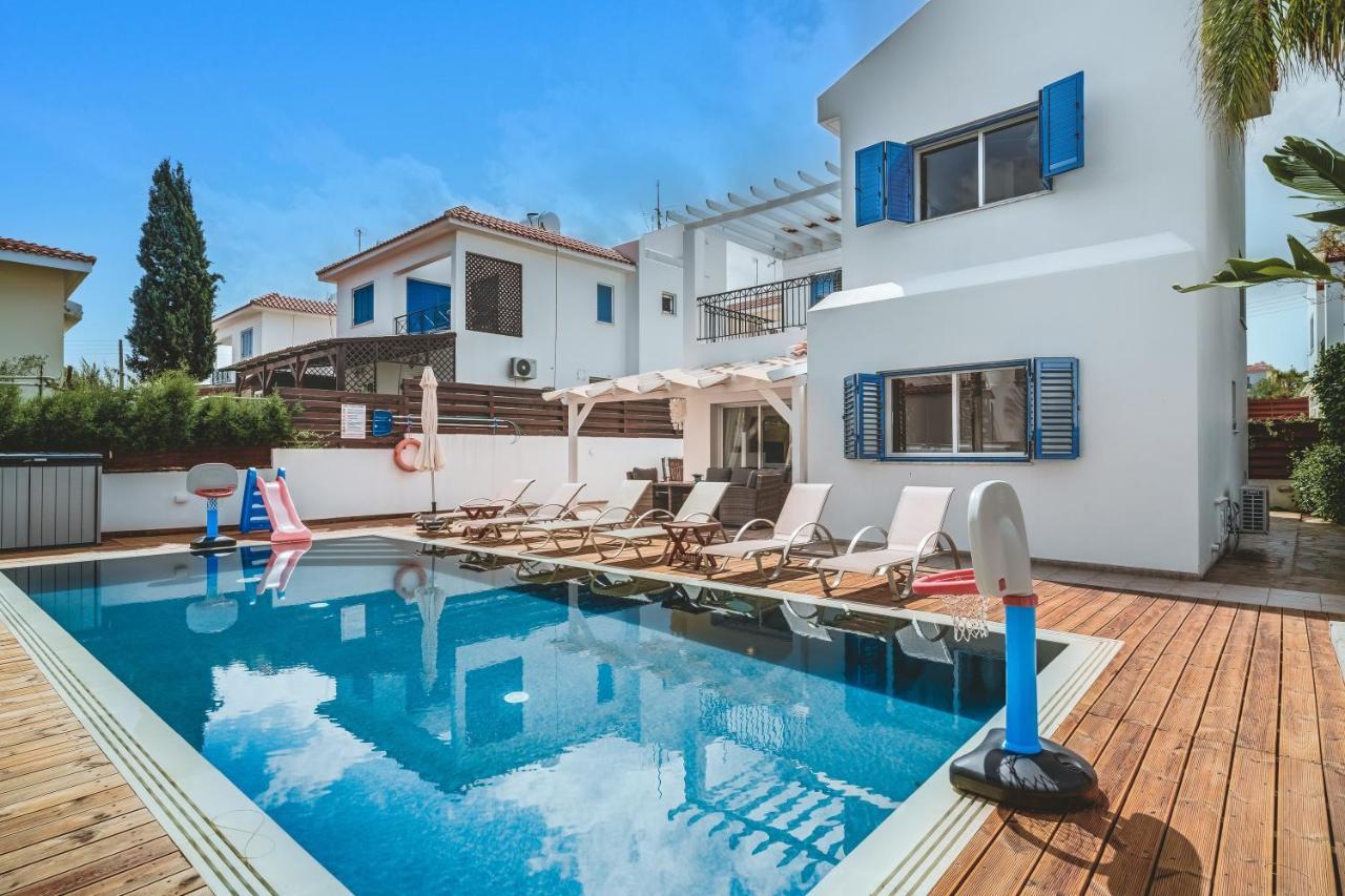 Amphitrite Villa Παραλίμνι Εξωτερικό φωτογραφία