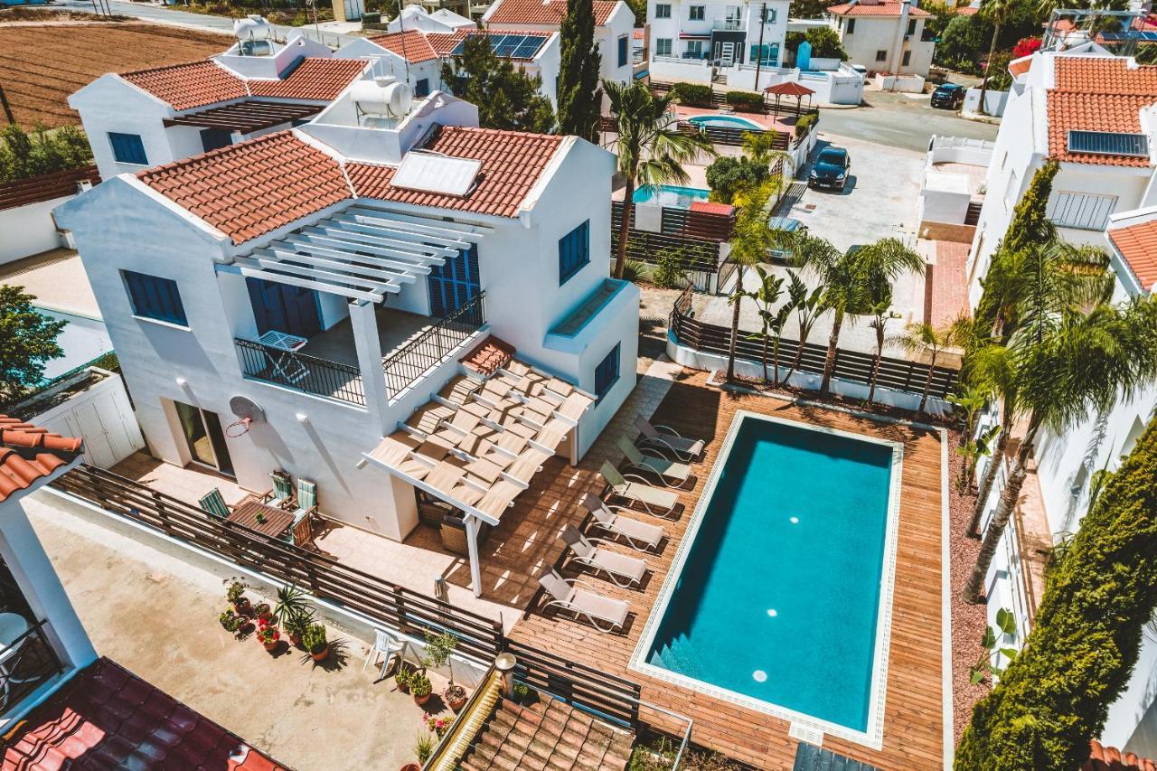 Amphitrite Villa Παραλίμνι Εξωτερικό φωτογραφία